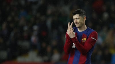 لە بارسا دەمێنێتەوە و ناچێتە سعودیە