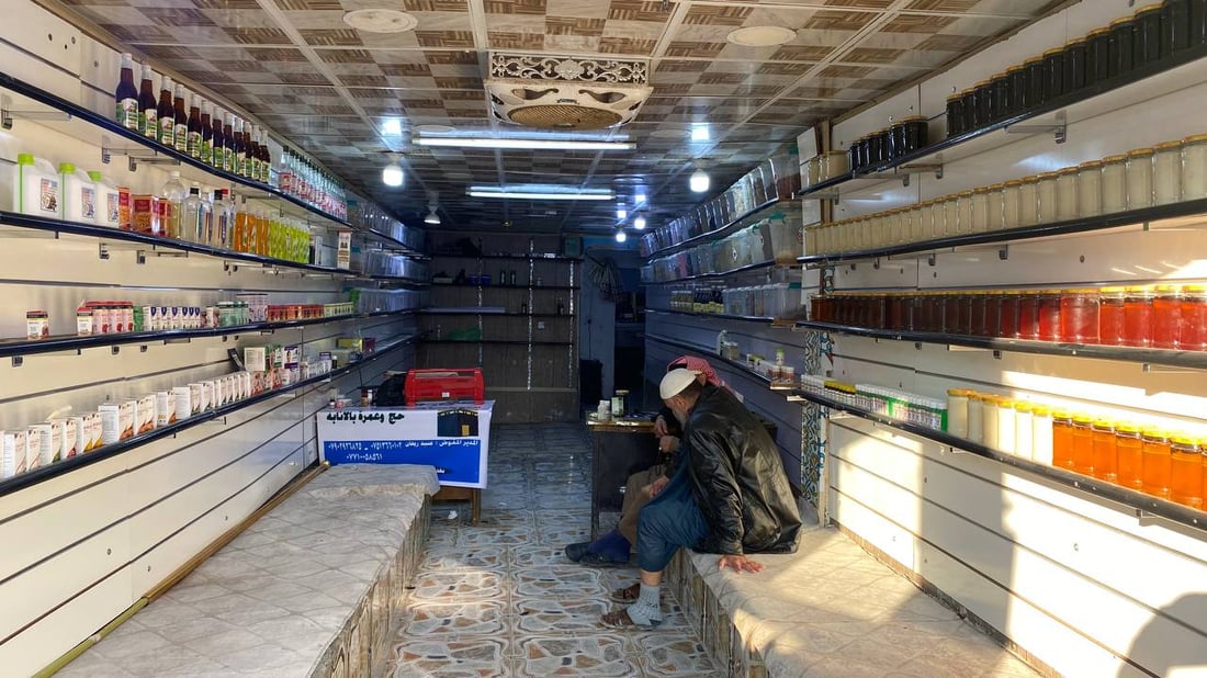 الحصوة تتجه إلى العشابين أكثر من الأطباء: لسنا مشعوذين بل نحاربهم (صور)