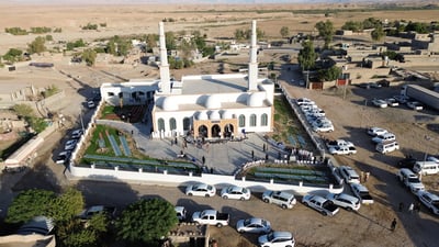 فيديو: مسجد بنصف مليون دولار ووليمة كبرى على طريق السليمانية