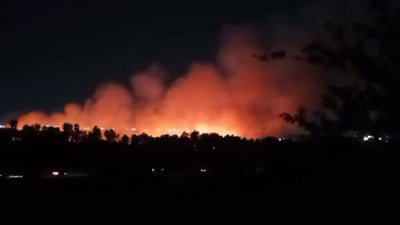 ئاگر لە باخەکەى ماڵى پێشڕەوى دزەیى کەوتووەتەوە؟