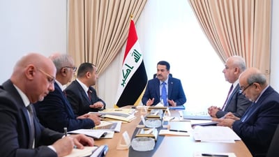 Iraq’s prime minister reviews electricity ministry’s summer plan