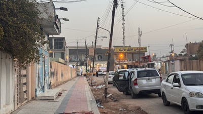 المشخاب خائفة على أطفالها من سقوط أعمدة الكهرباء: تآكلت وأصبحت مائلة (صور)