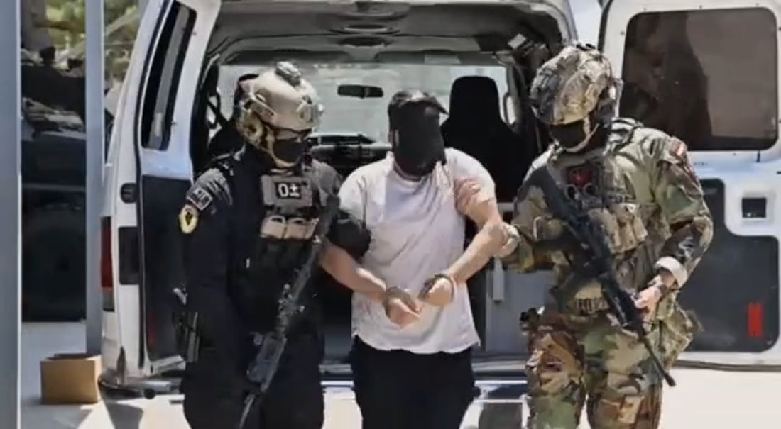 شاهد لحظات اعتقال إرهابيين بعملية مشتركة بين بغداد والسليمانية
