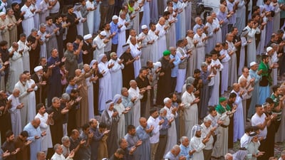 العتبة العلوية: صلاة العيد في الصحن الحيدري الساعة 6:30 صباحاً