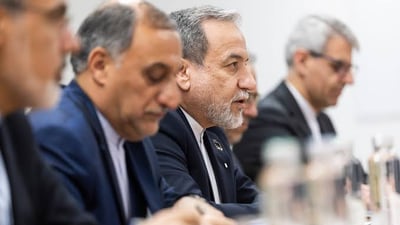 رۆیتەرز: ئێران بە ئەنقەست دانوستانەکانی لەگەڵ ئەمریکا دوادەخات