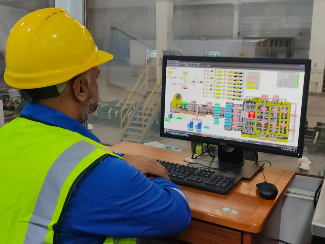 PM inaugurates in manufacturing projects in Basra