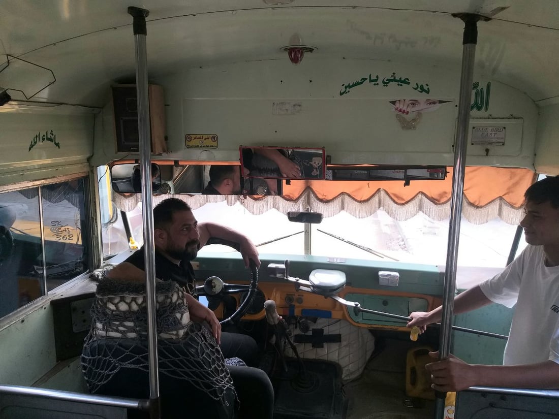 بغداد: الحرية ما تزال تحتفظ بـ 3 باصات صفراء لطالبات المدارس (فيديو)