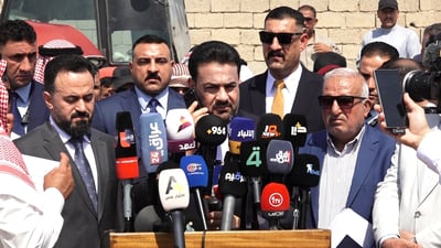 تظاهرة لفلاحي الأنبار أمام سايلو الرمادي للمطالبة بمستحقاتهم المالية