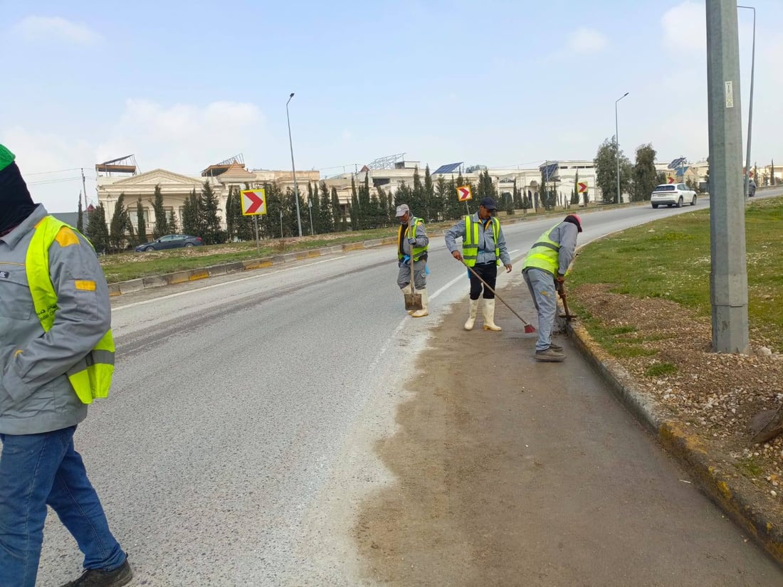 ژمارەیەک شەقامی هەولێر لە قوڕولیتە پاککرانەوە