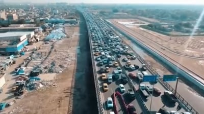 زخم مروري كبير على “جسر بغداد العنكبوتي” إثر تضرر أحد مفاصله