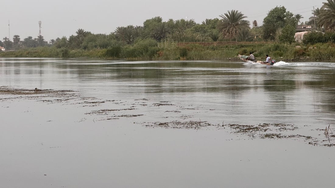 صعد الماء وبدأ يغري الشباب.. المشخاب لا تريد مزيداً من الأحزان هذا العام