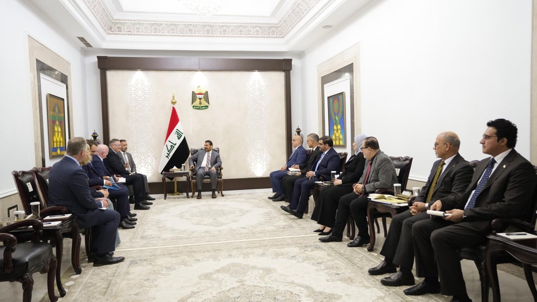 الزيدي يستقبل توتال إنرجيز وكونوكو فيليبس.. خطط لزيادة إنتاج النفط والغاز
