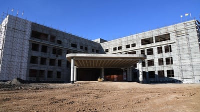 ئومێد خۆشناو: كارەكانی پڕۆژەی نەخۆشخانەی شێرپەنجە بە پێش وادەی خۆی كەوتووە