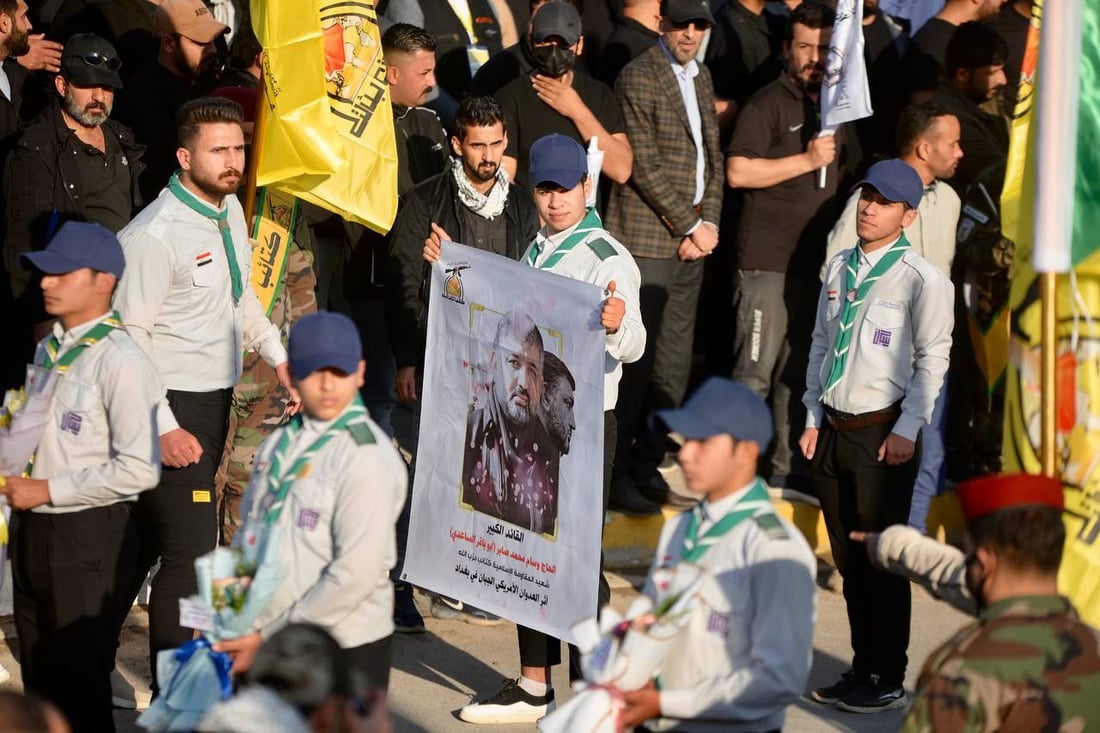 صور: الحشد يشيع “القائد أبو باقر” من أمام مديرية الإعلام