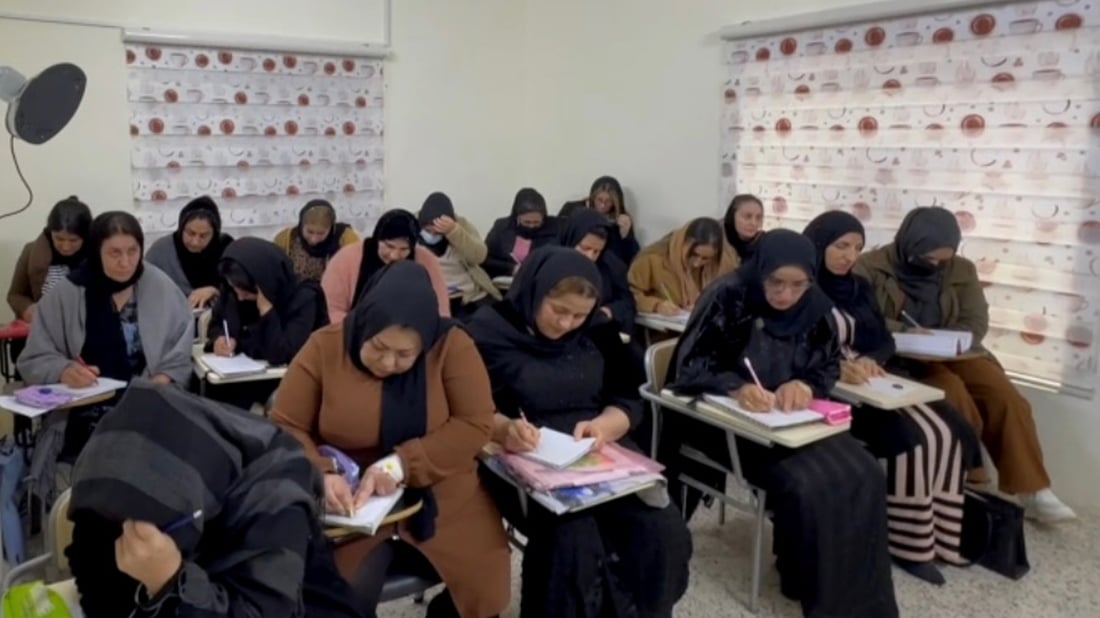 لە خولی فێربوونی خوێندەواری بەشداریی كرد و نامەی بۆ هاوسەرەكەی نارد