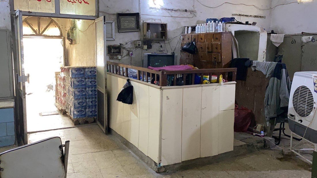 الناصرية: آخر حمّامات السوق.. يحاول استعادة الزبائن بـ”البخار والتدليك”