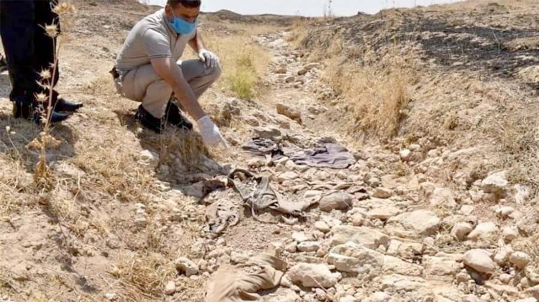 الدفاع: استخراج رفات 9 عراقيين قضوا خلال حرب الثمانينيات