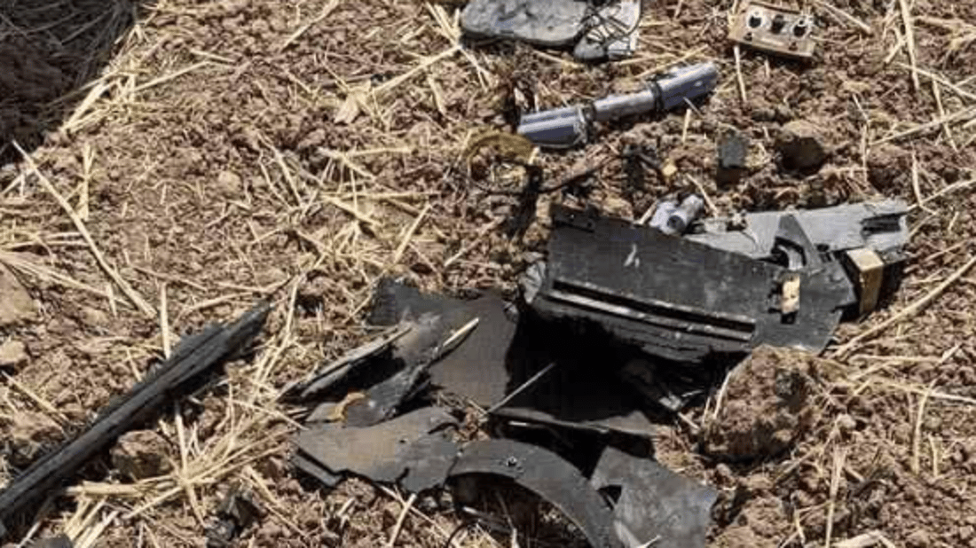 صور من بقايا مسيّرة سقطت في قضاء الدبس والأمن يحقق بالحادثة