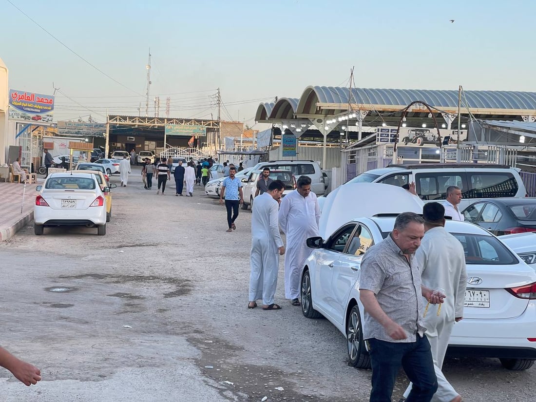 النجفيون يفضلون سيارات الخليج البيضاء والأسعار أغلى بـ 1000 دولار (صور)