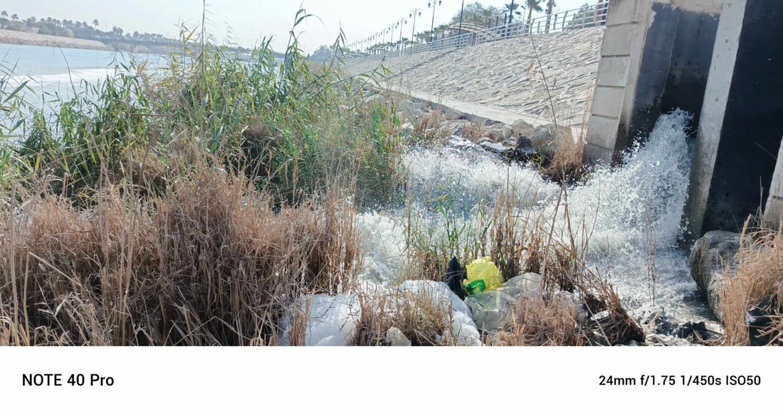 المياه الثقيلة لوثت الفرات.. النجف تكشف تجاوزاً للصرف الصحي على النهر