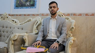 Visually-impaired student in Baghdad excels in psychology, aspires to earn a PhD