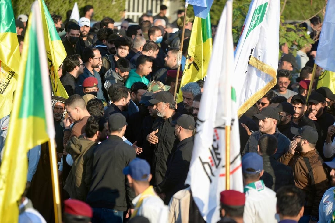 صور: الحشد يشيع “القائد أبو باقر” من أمام مديرية الإعلام