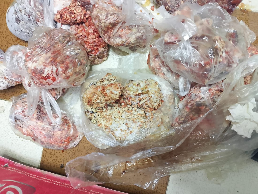 دەیان کیلۆ قیمە و قەرنابیتی خراپبوو لە دوکان دەستی بەسەرداگیرا