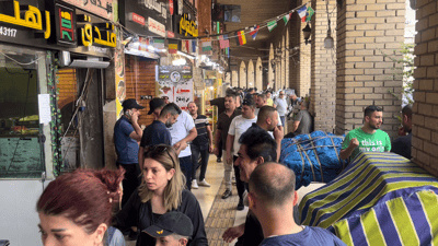 بەهۆی گەشتیارانەوە پەنیرفرۆشەكان كردیان بە شیرینی