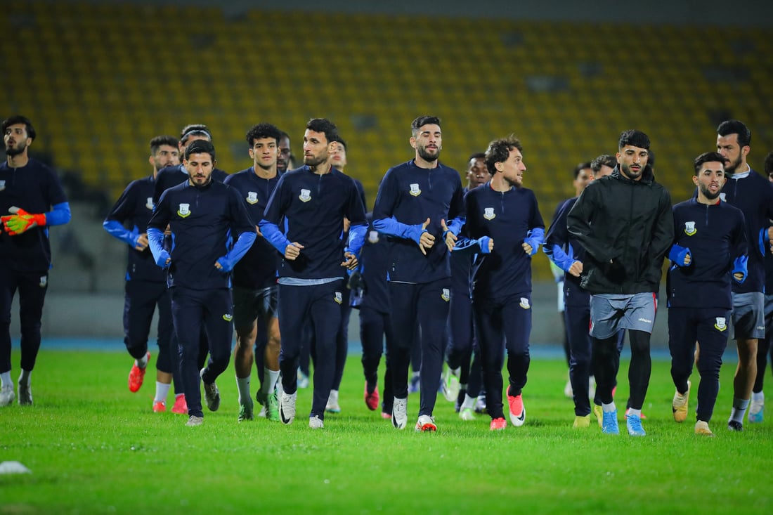 كێ مه‌شقی یانه‌ی هه‌ولێر وه‌رده‌گرێت؟