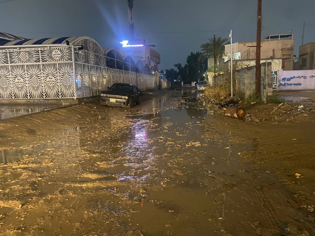 صور: أمطار غزيرة تغرق مناطق الحلة.. والمجاري تدفع كل آلياتها إلى الشوارع