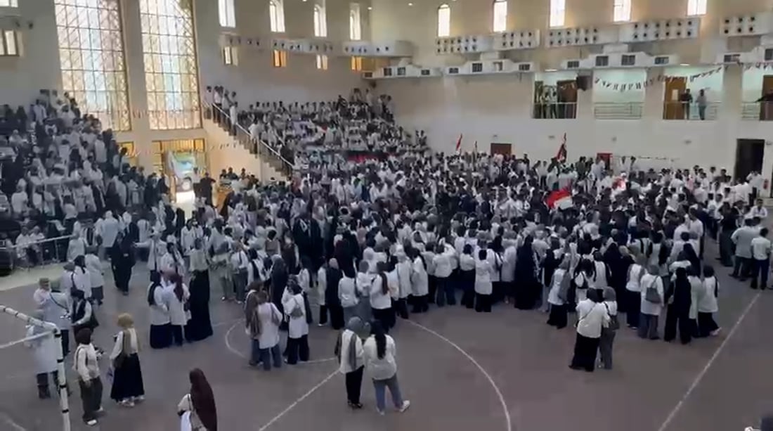 Basra medical students resume sit-in after ministry denies dean’s removal