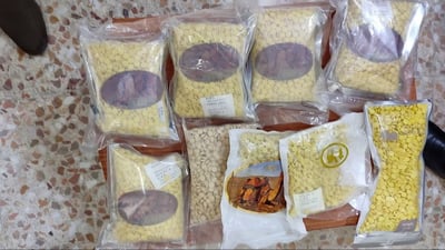 Security forces seize 16.5 kilograms of Captagon pills in Arab Jubour, Yusufiya road