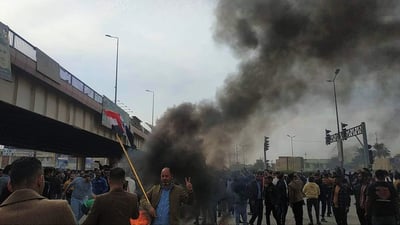 صور: محاضرو بابل يغلقون مديرية التربية للمطالبة بالتثبيت