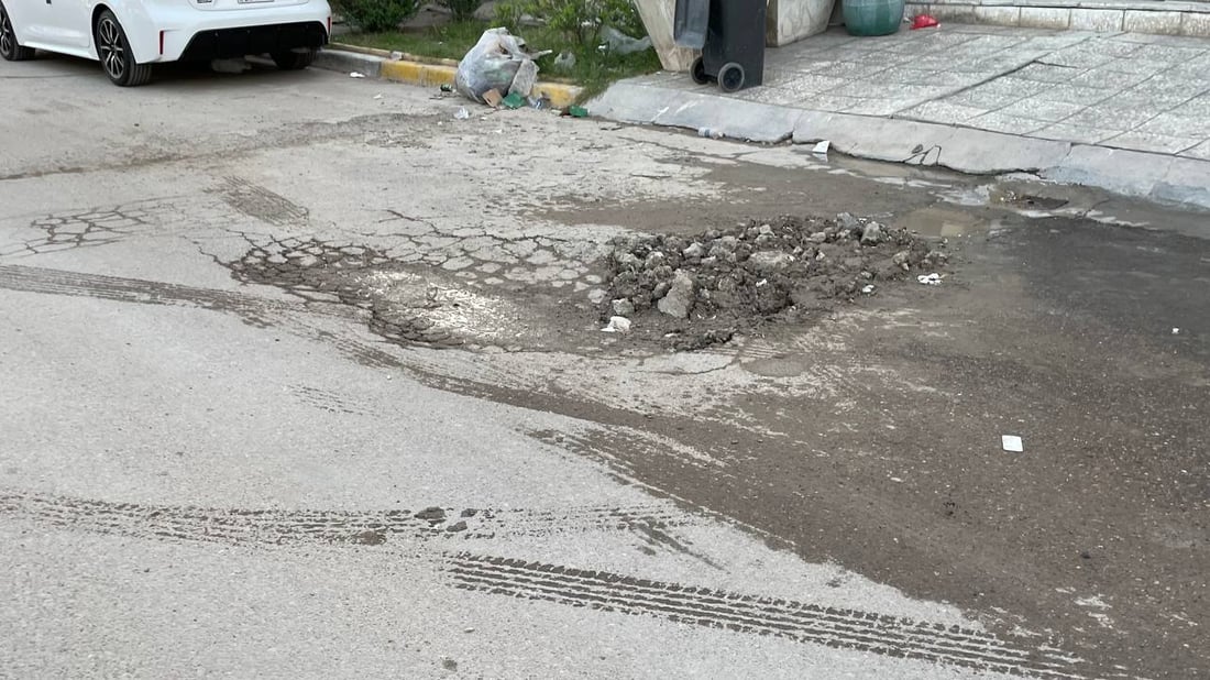 صور من شوارع حي الحمراء وسط بغداد.. متى تتذكرنا الأمانة؟