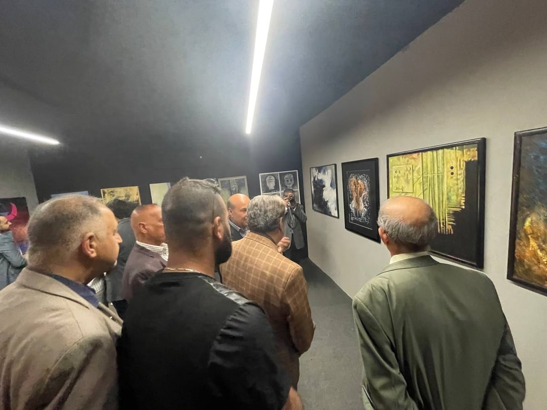 مستمر لمدة أسبوع في النجف.. “موجة” تستضيف معرضاً للنحت والرسم والمجسمات