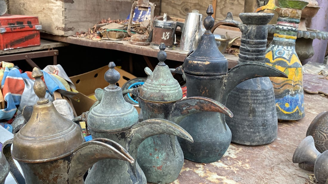 صور: نحاس اليهود يطرد الجنّ من الناصرية ودلال قهوة يشتريها الخليجيون