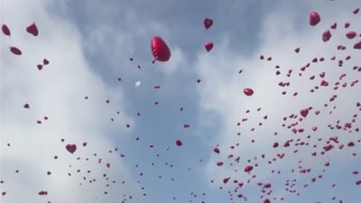 University of Nahrain students launch over 5,000 balloons to welcome the new Academic Year