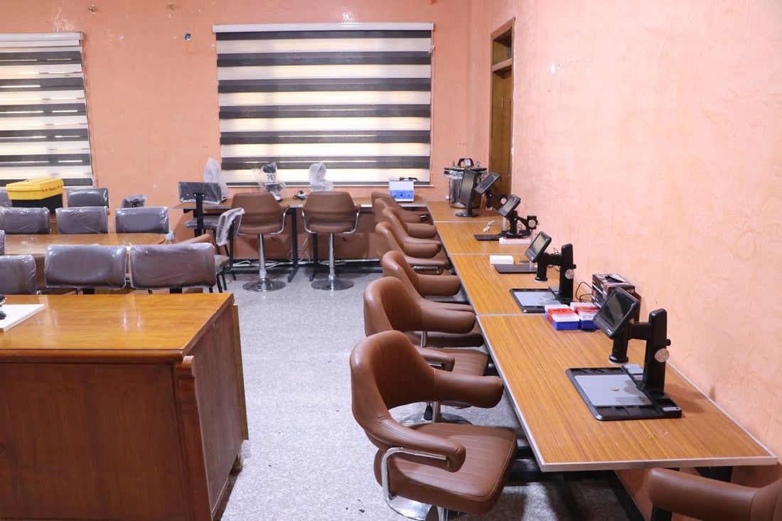 صور: تحليل خلايا المجرمين ومتابعة البصمات بأدق الأجهزة.. قسم جديد لجامعة واسط