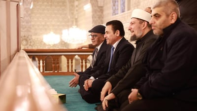 بعد بيانه الثاني حول القصف.. قاسم الأعرجي يزور جامع أبو حنيفة