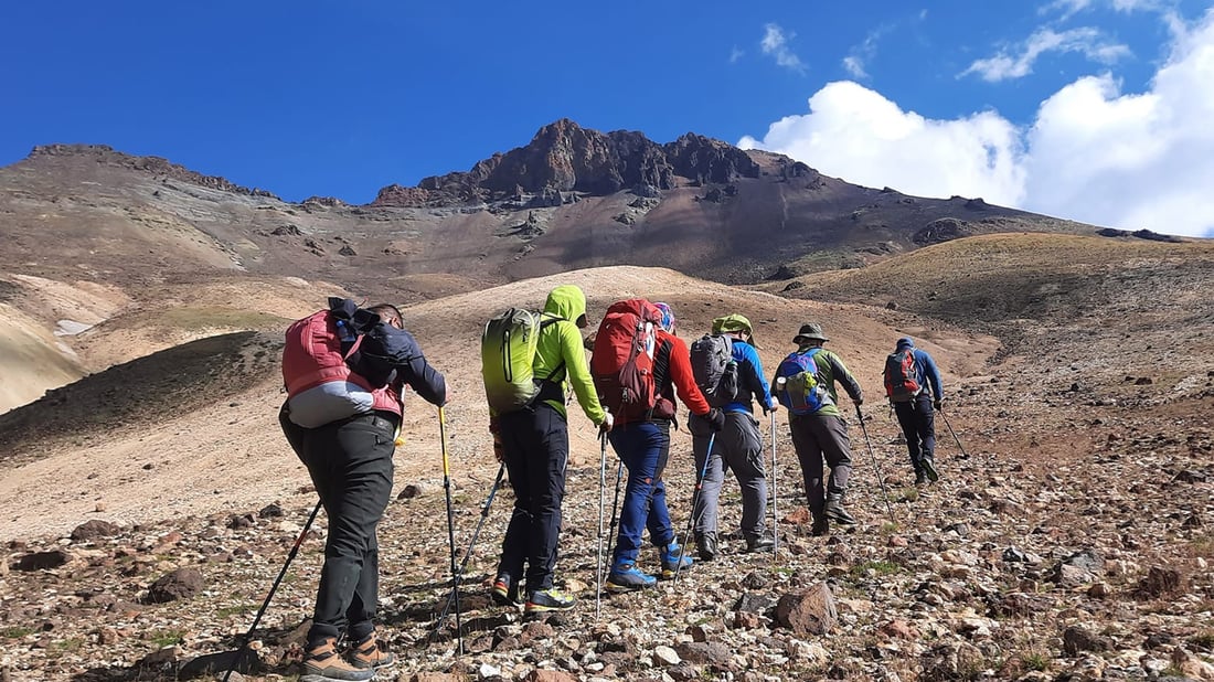 ئەمڕۆ رۆژی جیهانیی تەنیا دۆستەکەی کوردە؛ شاخ