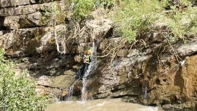 لە هەمان شوێنی دوێنێ بەدوای تەرمەکان دەگەڕێن