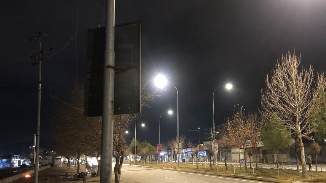 شارەوانیی پێنجوێن تابلۆ و پۆستەرە زیادەڕۆکان لادەبات