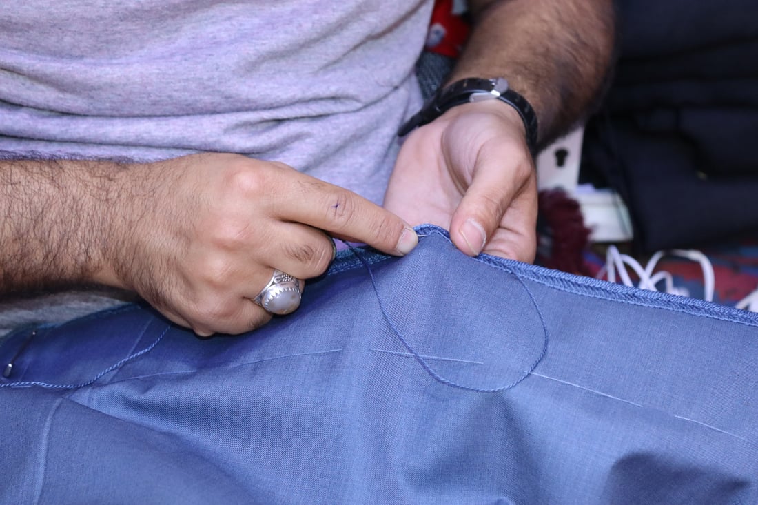 “يشتريها بس الثگيل”.. عباءة المجر الكبير الأغلى في استربادي الكاظمية (صور)