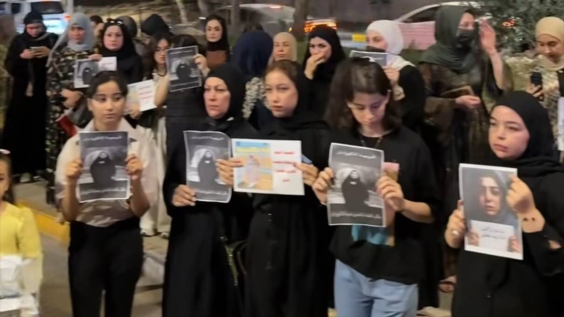 ديالى تتضامن مع دكتورة بان.. وقفة في ساحة الفلاحة تطالب بكشف ملابسات الحادث