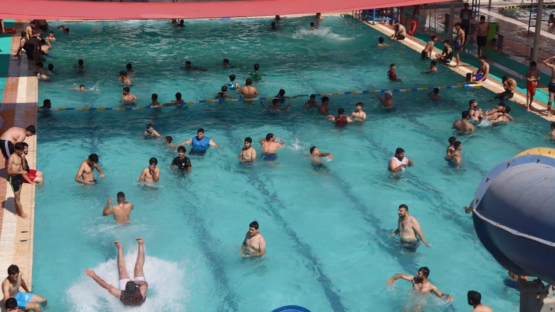 صور من مسبح الطارمية.. هذا لم يكن ممكناً قبل أعوام قليلة