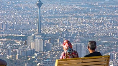 چین داوا لە هاوڵاتیانی دەکات بەپەلە ئێران جێبهێڵن