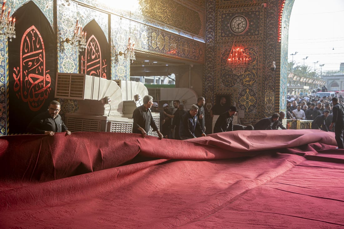 صور من صحن الإمام العباس بعد ركضة طويريج.. حملة تنظيف وإعادة ترتيب المحتويات