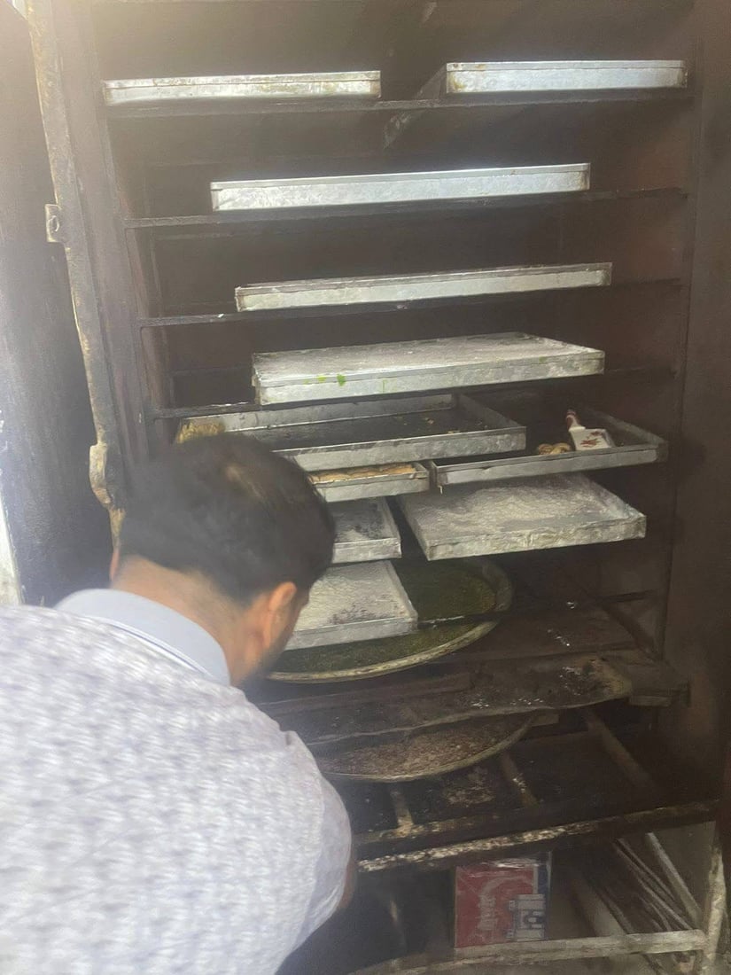 صور: إغلاق مطاعم وأفران مخالفة في مدينة النجف القديمة