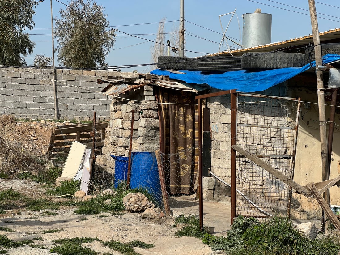 خێزانێک 20 ساڵ بوو لە شوێنی حەوانەوەی مەڕ و ماڵات دەژیان؛ خانوویان پێدرا و دڵیان گەشایەوە