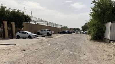 صور: قصة “العربة قبل الحصان” بين الماء والتبليط ترهق أهل القادسية وسط بغداد